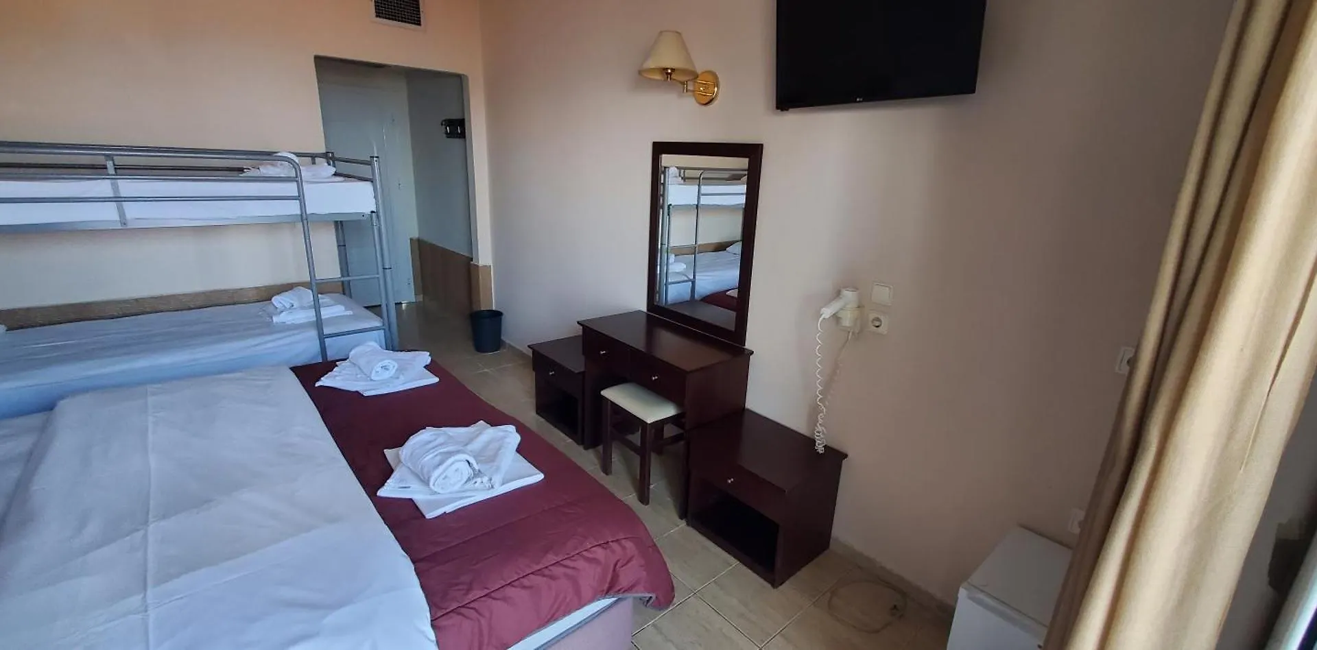 Hotel Paradise Κρυοπηγή