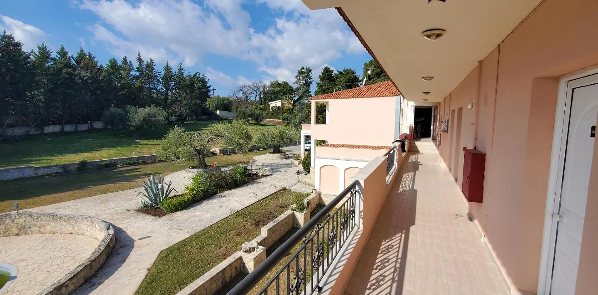 ***  Hotel Paradise Κρυοπηγή Ελλάδα