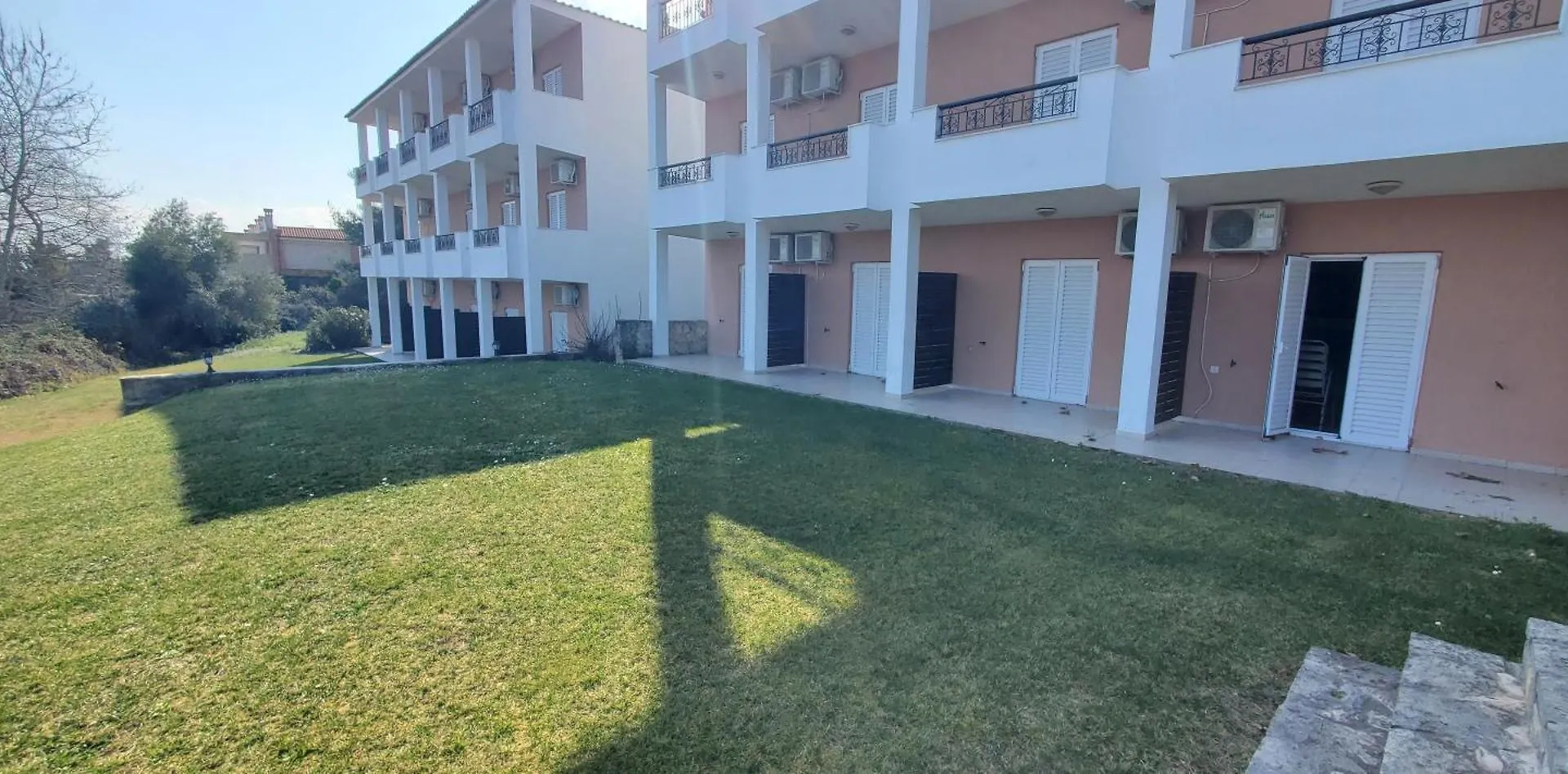 Hotel Paradise Κρυοπηγή