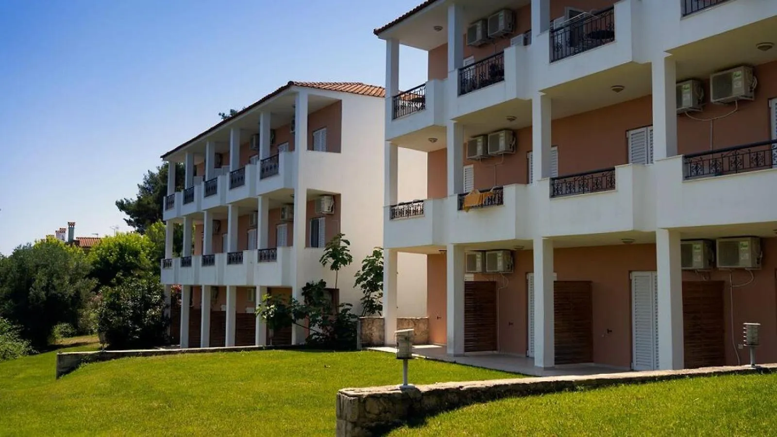 Hotel Paradise Kriopigi